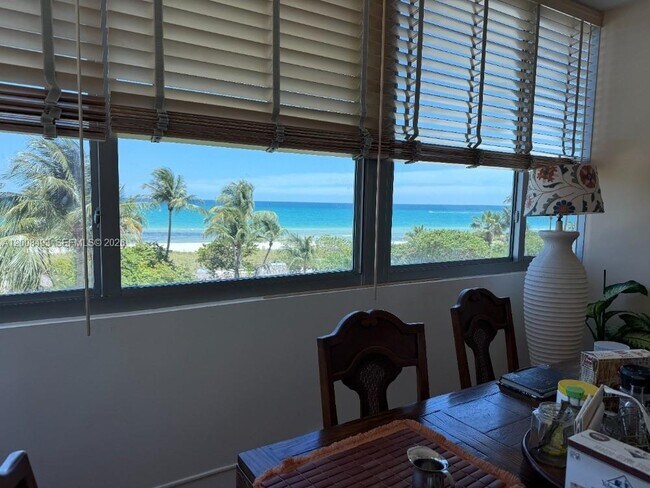 Building Photo - 5055 Collins Ave