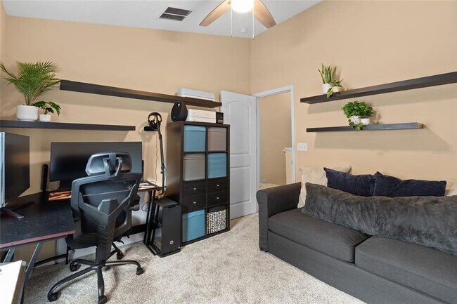 Building Photo - 6714 Breezy Palm Dr