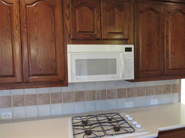 Building Photo - 1023 Candlewood Tr