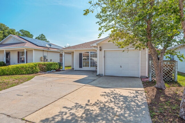 Building Photo - 7648 Chablis Cir