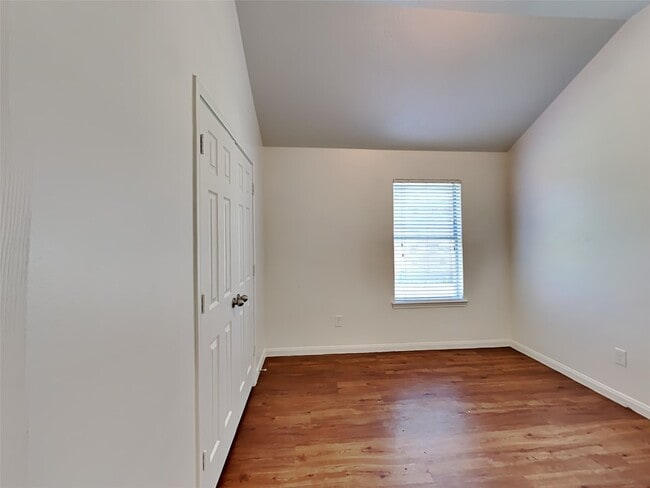 Building Photo - 2322 Steep Pine Tr