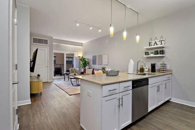 Building Photo - 255 N Addison Ave