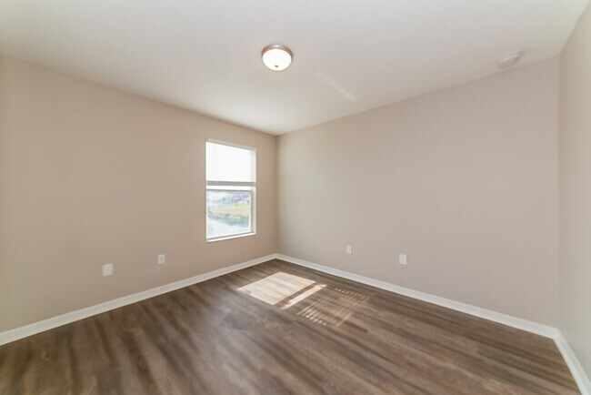 Building Photo - 1004 Seminole Sky Dr