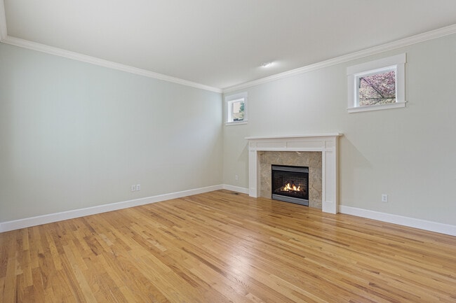 Building Photo - 17212 NE 117th Way