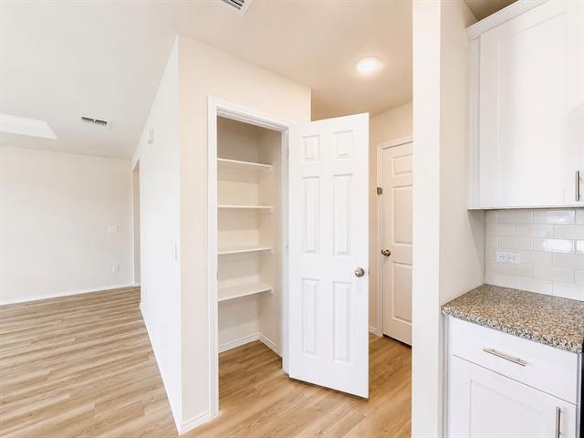 Building Photo - 4533 Greenham Ln.