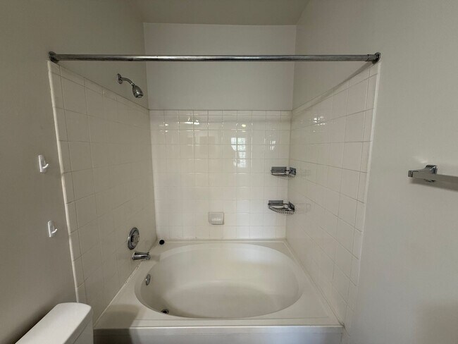 Building Photo - 925 Dorchester Pl
