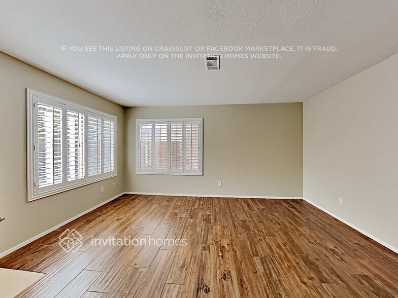 Building Photo - 2016 Canyon Breeze Dr