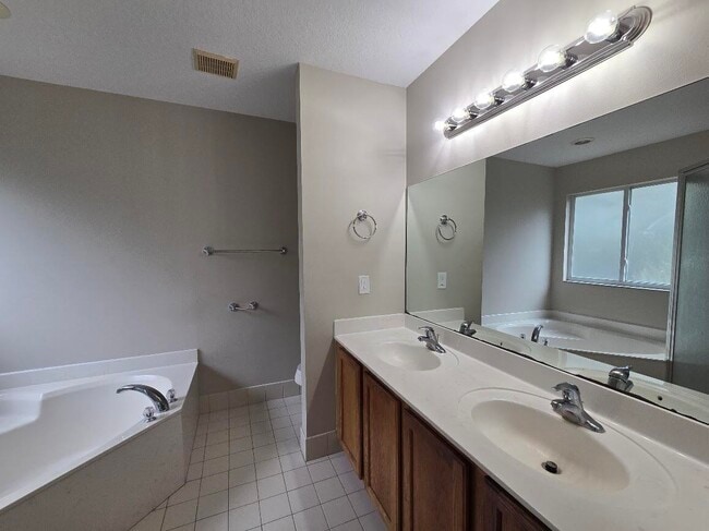 Building Photo - 2349 Center Stone Ln