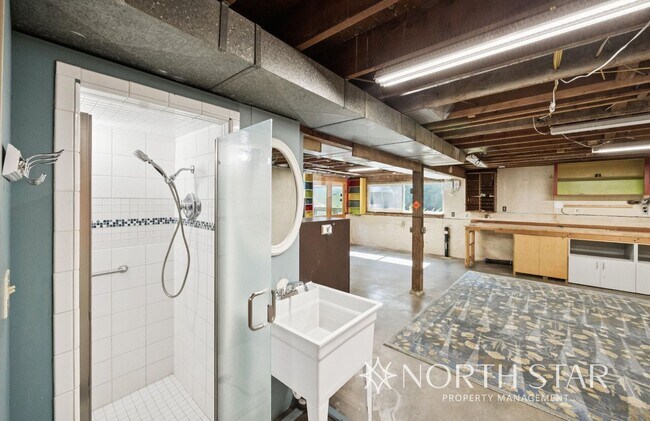 Building Photo - Charming Home in Coveted First Addition Ne...