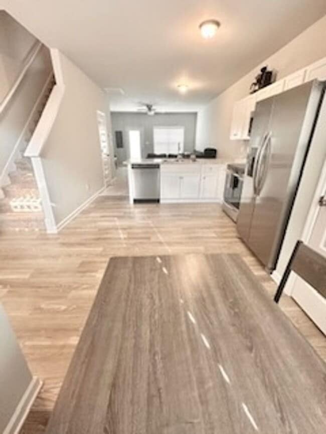 Building Photo - 156 Buckhorn Ave