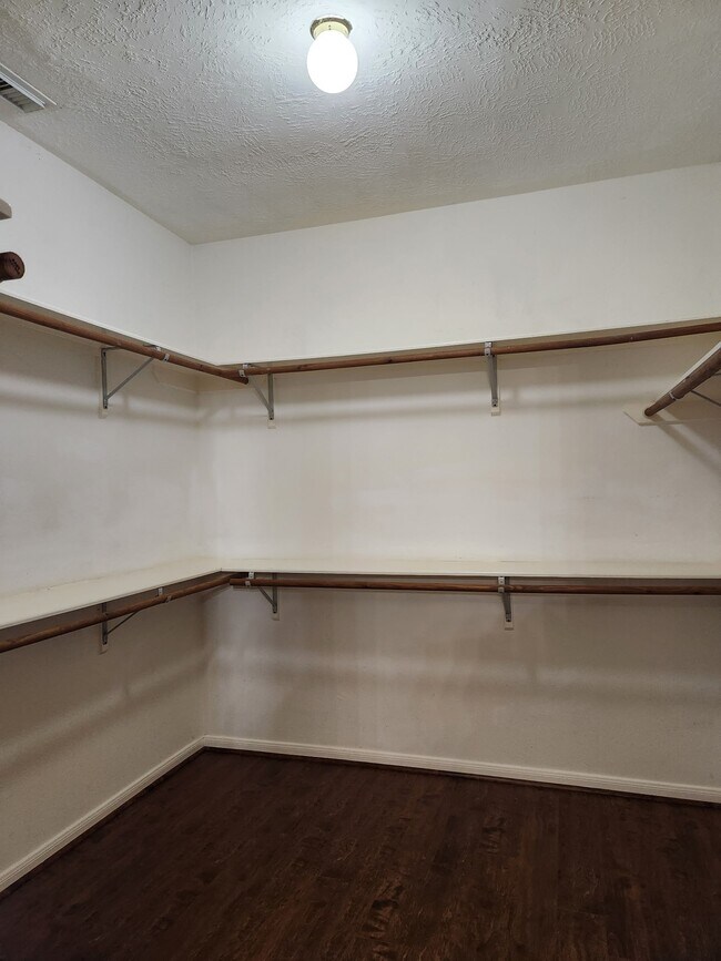 Building Photo - 18138 Delta Estates Ct