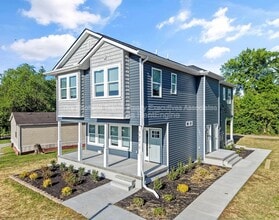 Building Photo - 2711 Tarleton Ave