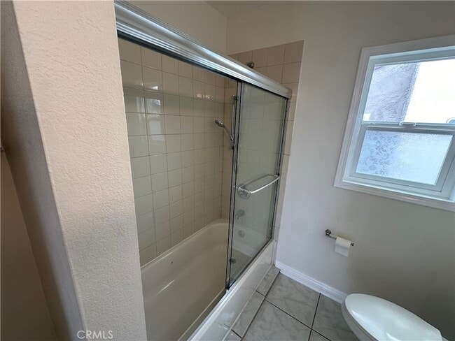 Building Photo - 6326 Franklin Ave