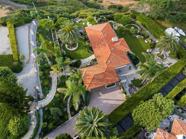 Building Photo - 809 Paseo Del Mar