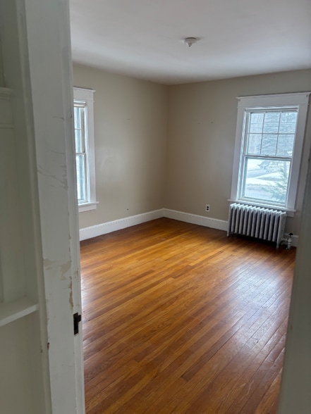 Building Photo - 134 Silver St