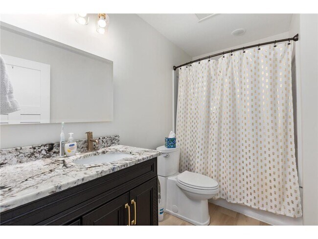 Building Photo - 31310 Summer Dr