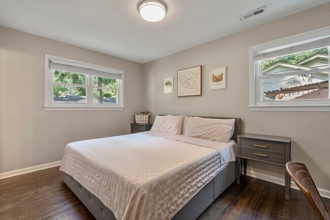 Building Photo - COMING SOON! Luxury Living in the Heart of...