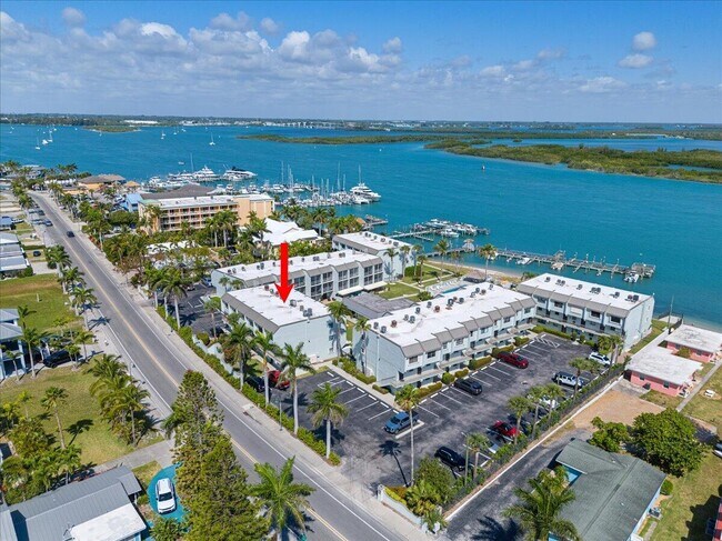 Building Photo - 1300 Seaway Dr