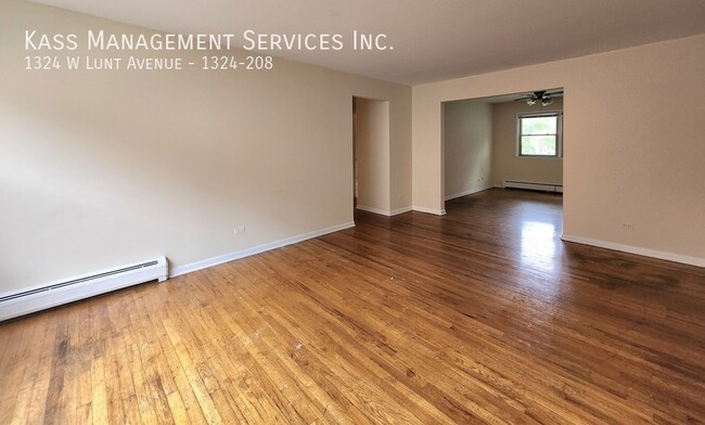 Building Photo - Beautiful 2bed/2ba in Rogers Park - Heat a...