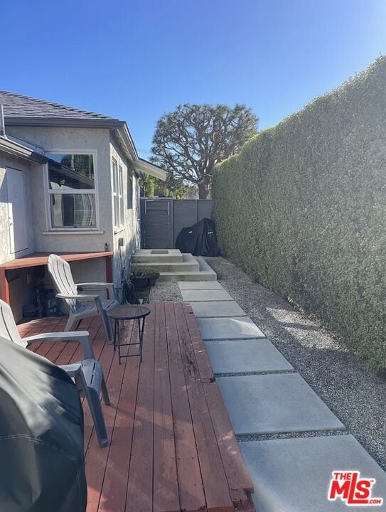 Building Photo - 2329 Clark Ave