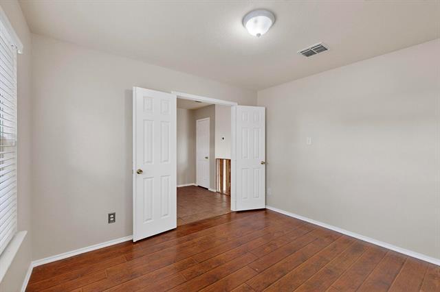 Building Photo - 2800 Briargrove Ln