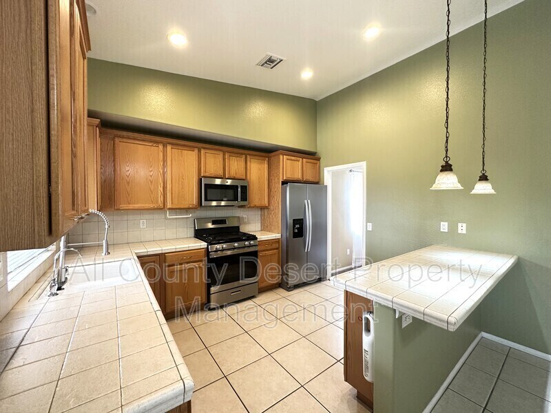 Building Photo - 66613 San Diego Dr