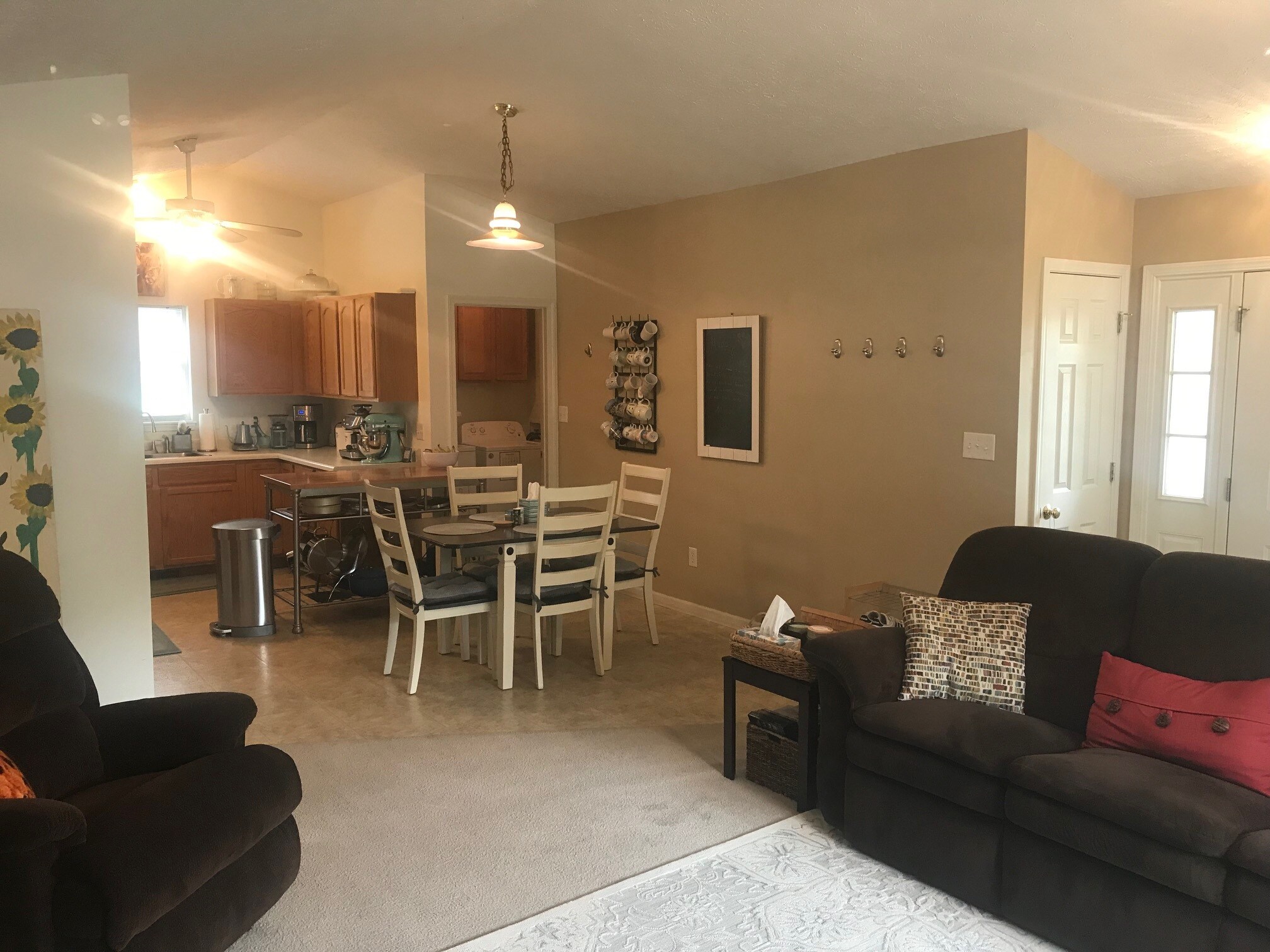 Building Photo - 4626 S Sparrow Ct