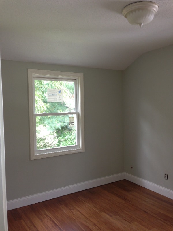 Building Photo - 47 Mayflower St