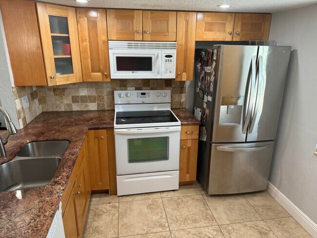 Building Photo - 9200 SW 3rd St