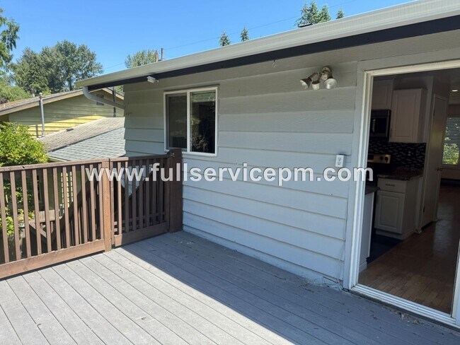 Building Photo - Spacious 4-Bedroom Upper-Level Home with Fireplace, Bonus Room & Large Deck