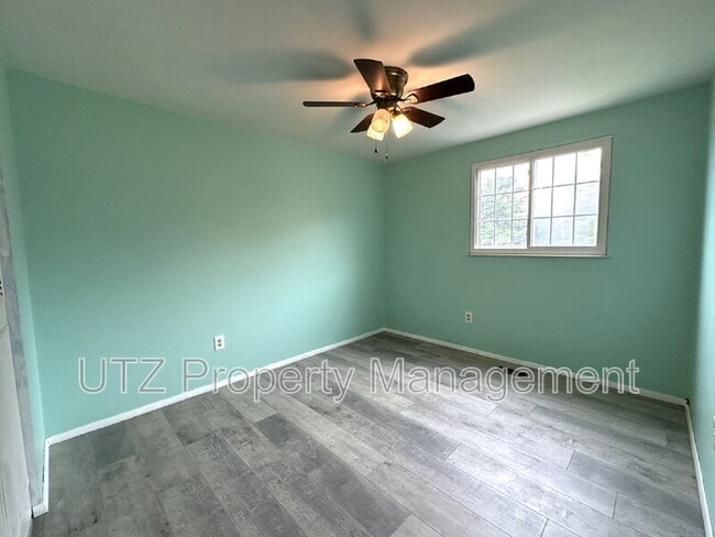 Building Photo - 121 Marydell Dr
