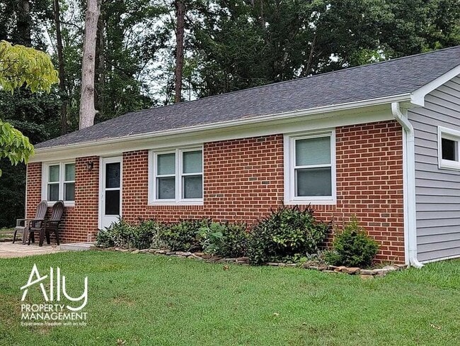 Building Photo - 290 Windfield Cir