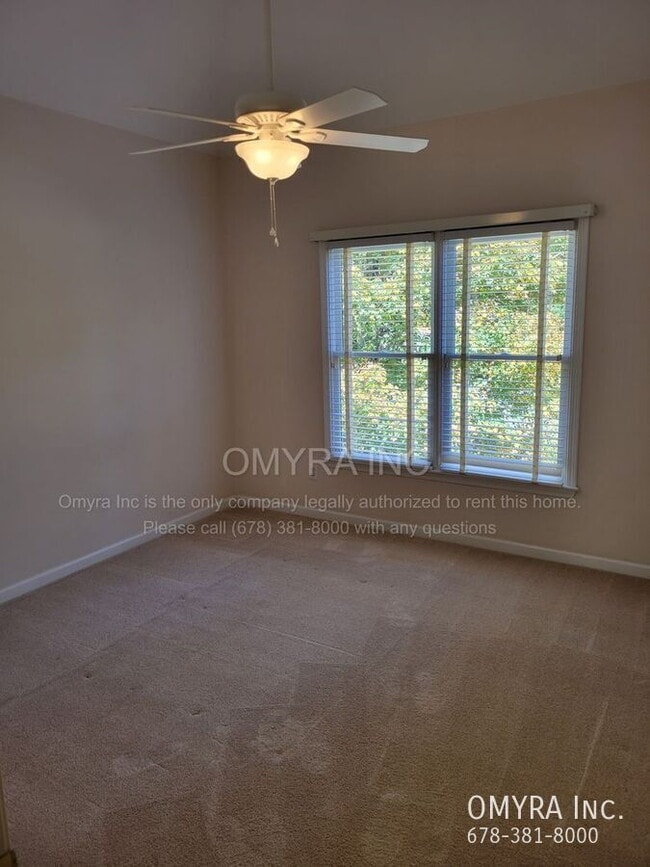 Building Photo - Gorgeous 5 Bedroom House in Peachtree Corners!