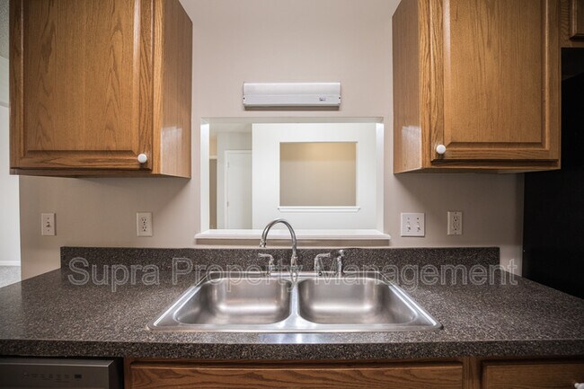 Building Photo - 12449 Long Lake Dr N