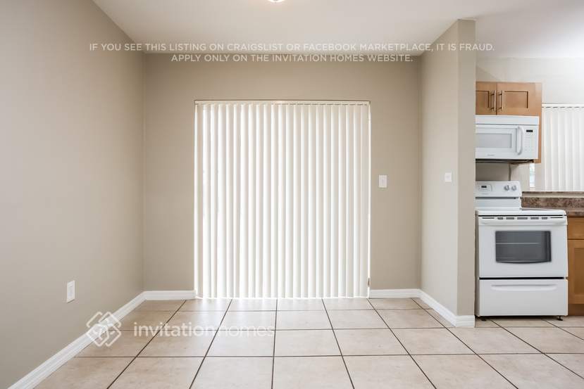 Building Photo - 10030 SW 85th St