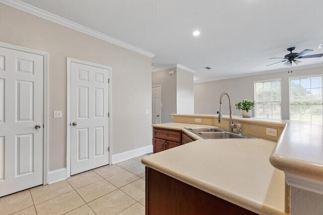 Building Photo - 2602 Fenwood Ct