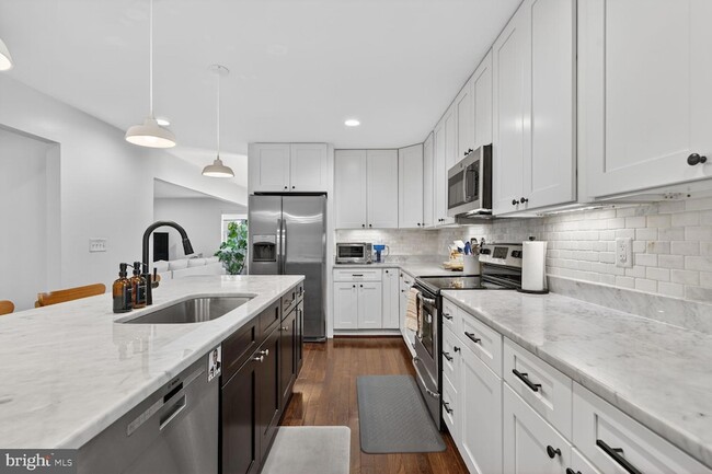 Building Photo - 4613 Willow Run Dr