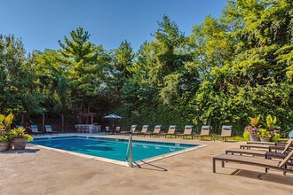 Building Photo - Timber Hollow