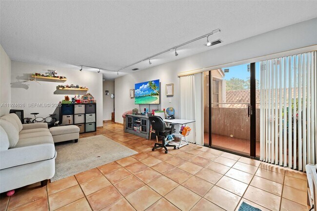 Building Photo - 11840 SW 80th St