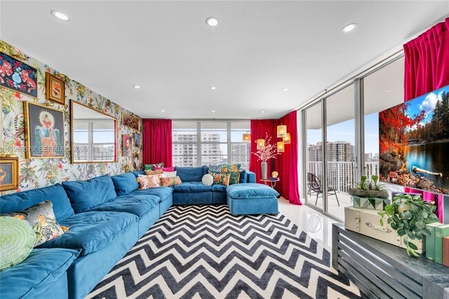 Building Photo - 2801 NE 183rd St