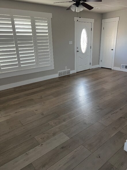 Building Photo - 8358 W Clarry Cir