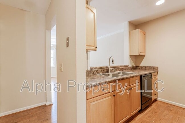 Building Photo - 408 Townes St