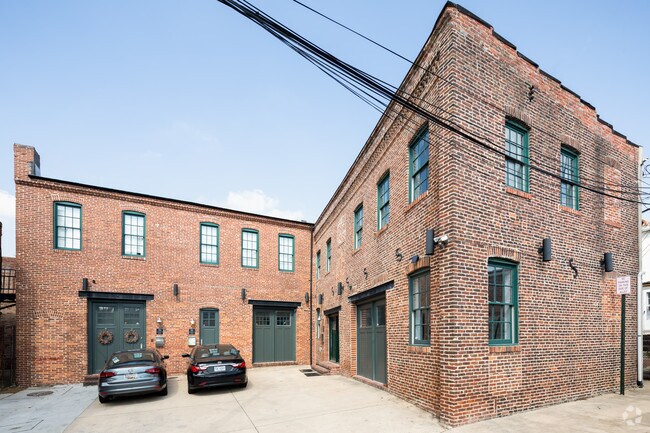 Primary Photo - 760-764 Clifford St