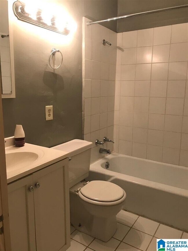 Building Photo - 4328 5th Ave S