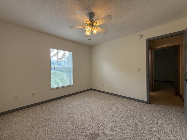 Building Photo - 4728 Innisbrook Ct N
