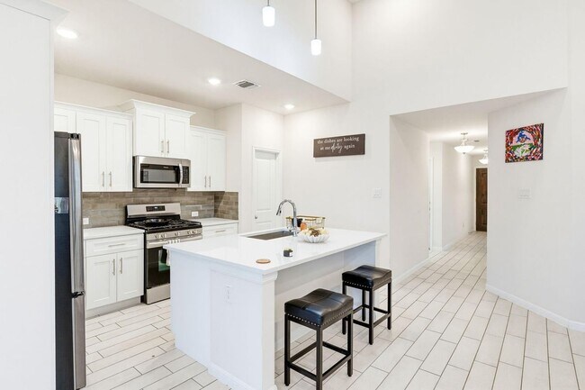 Building Photo - 316 Windstar Rd