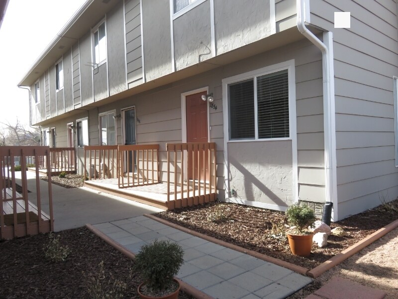 Building Photo - 1854 Zebulon Dr