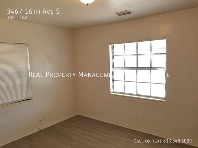 Building Photo - ***AVAILABLE FOR IMMEDIATE MOVE IN***