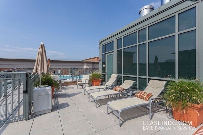 Building Photo - 2425 L St NW