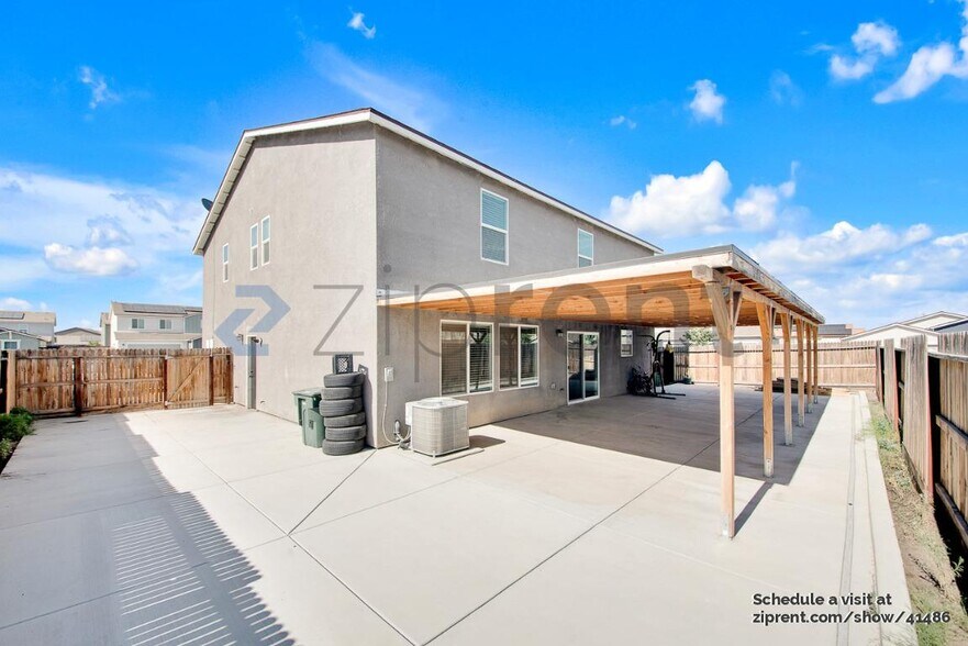 Building Photo - 10103 Estacada Ave